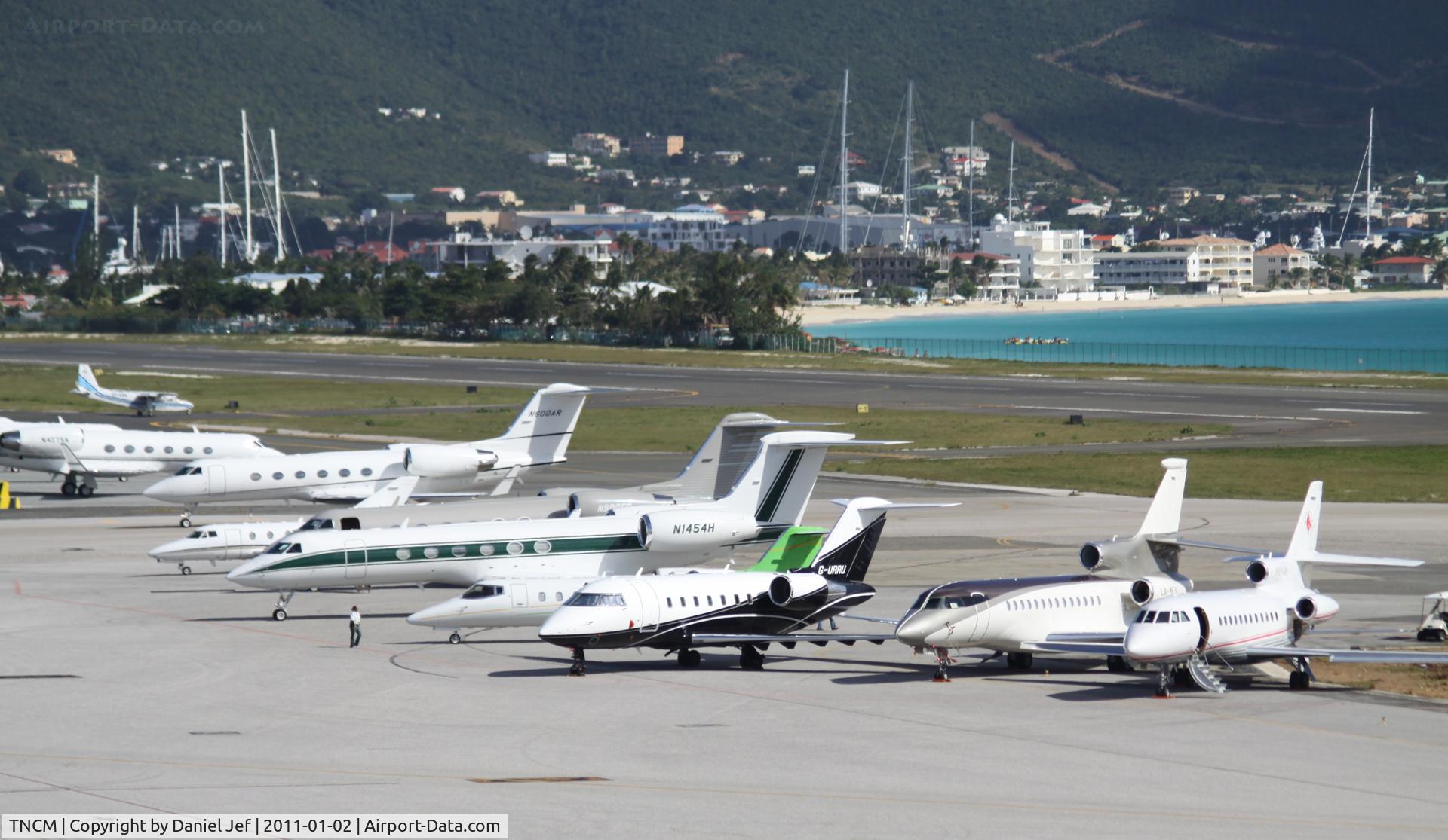 Princess Juliana International Airport, Philipsburg, Sint Maarten Netherlands Antilles (TNCM) - Just a next look at the tarmac at TNCM
