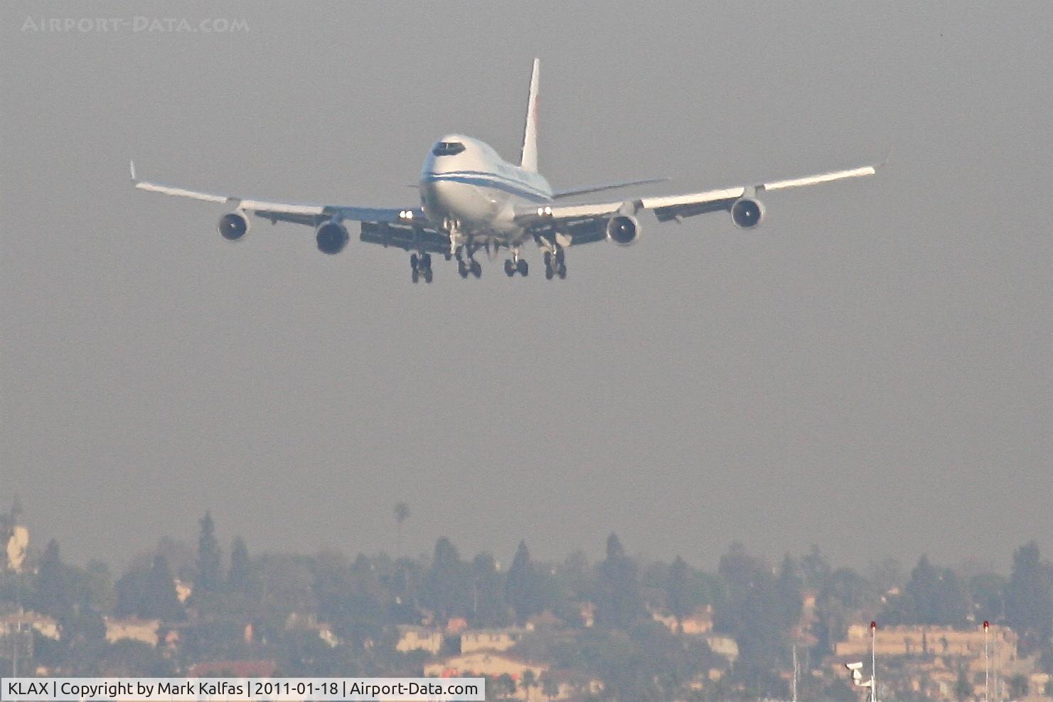 Los Angeles International Airport (LAX) - China Air Cargo, on approach 25L KLAX.