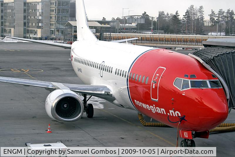 Oslo Airport, Gardermoen, Gardermoen (near Oslo), Akershus Norway (ENGM) - Norwegian Air Boeing 737-300 Flight DY1026 to Hamburg (HAM) standing on Gate A45 in Oslo-Gardermoen (OSL) soon ready for boarding to Hamburg in Germany...LN-KKU