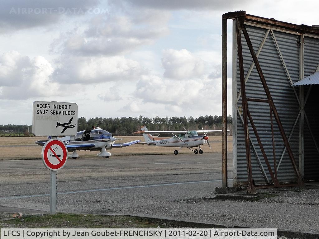 Bordeaux Leognan saucats Airport, Bordeaux France (LFCS) - .