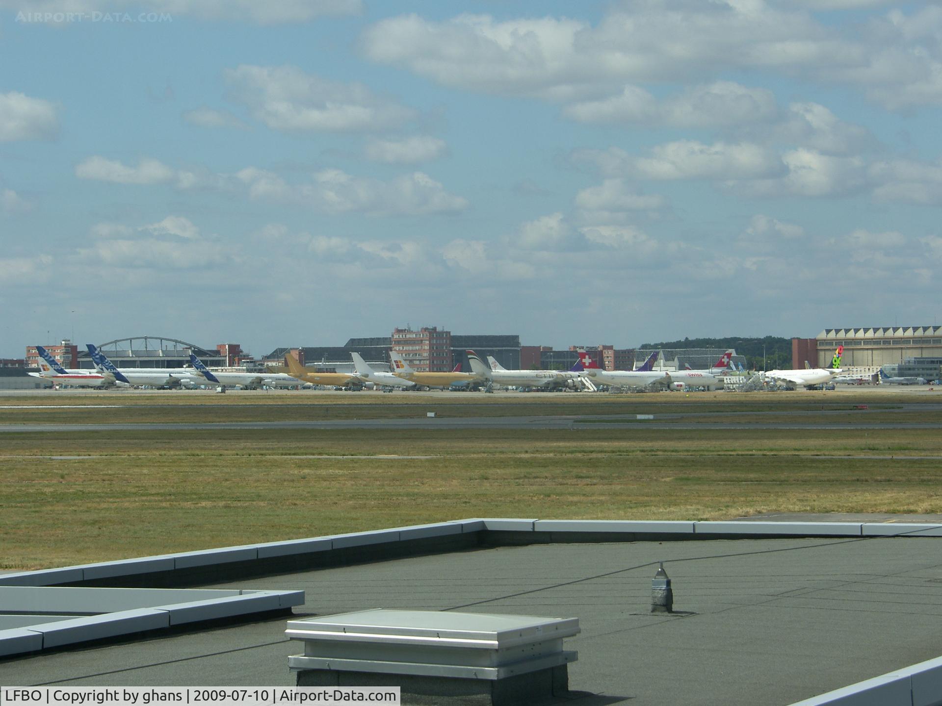 Toulouse Airport, Blagnac Airport France (LFBO) - How many Airbusses do you count ? !