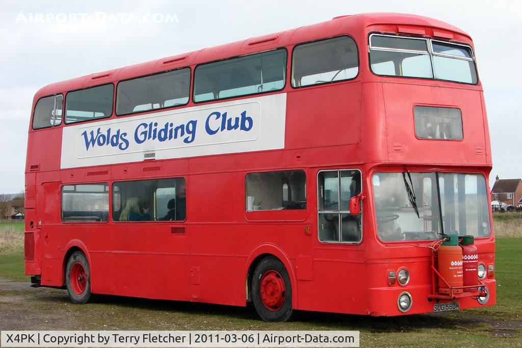 X4PK Airport - On-field Catering facilities at the Wolds Gliding Club
at Pocklington , Yorkshire UK are housed in a Leyland Atantean bus