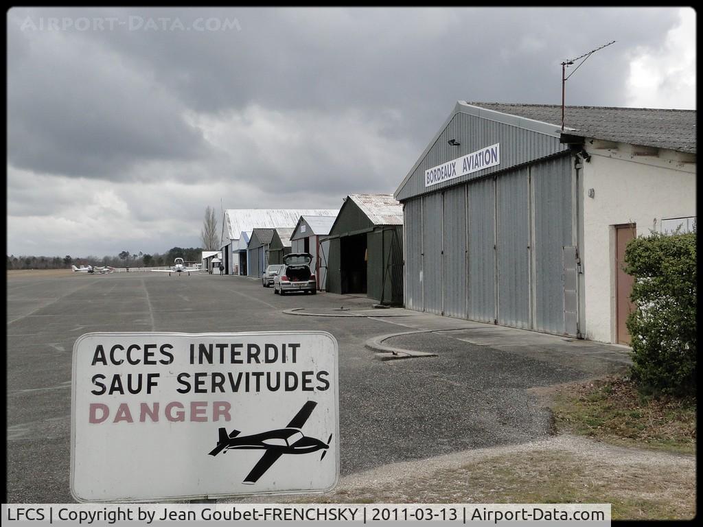 Bordeaux Leognan saucats Airport, Bordeaux France (LFCS) - .
