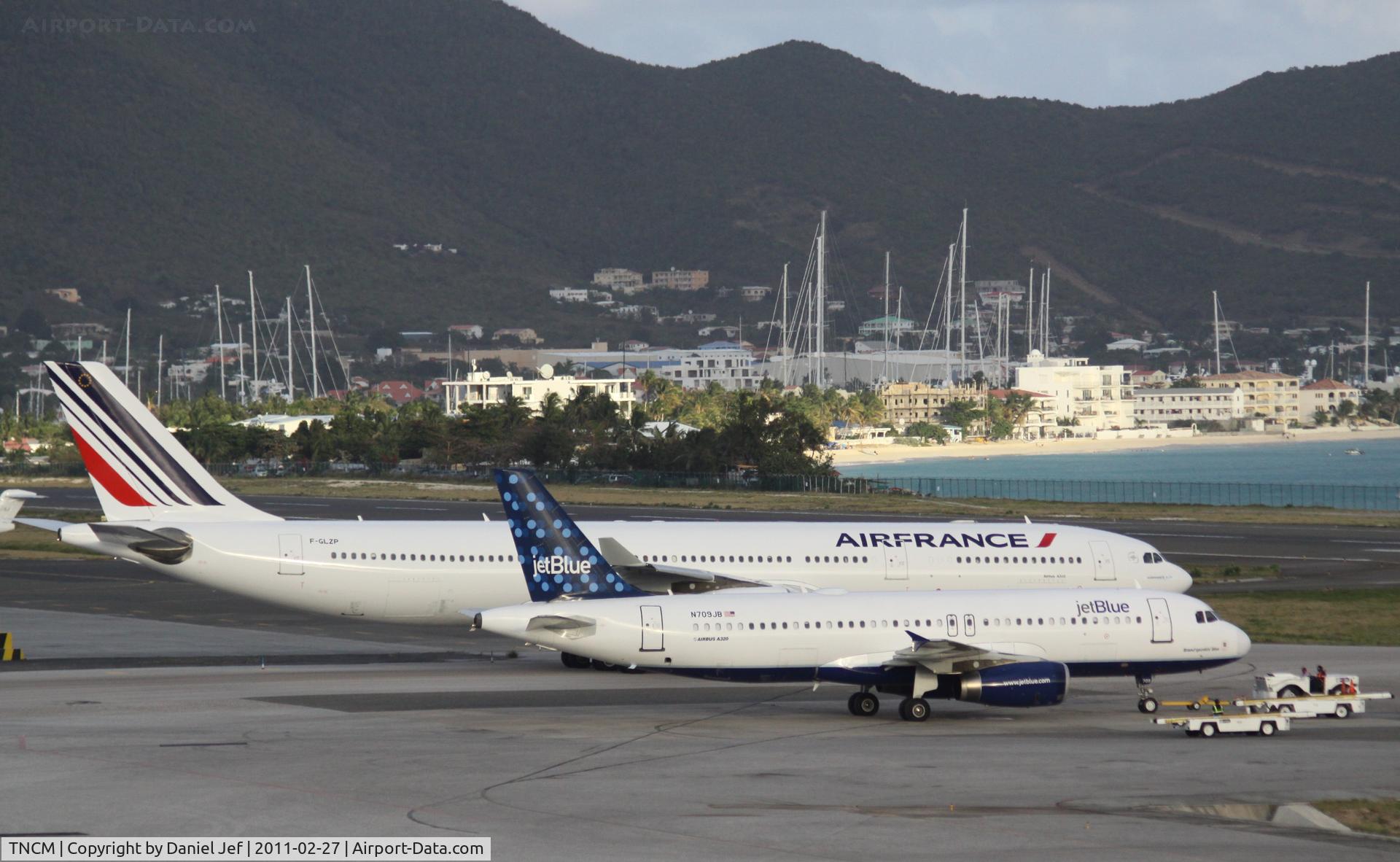 Princess Juliana International Airport, Philipsburg, Sint Maarten Netherlands Antilles (TNCM) -  