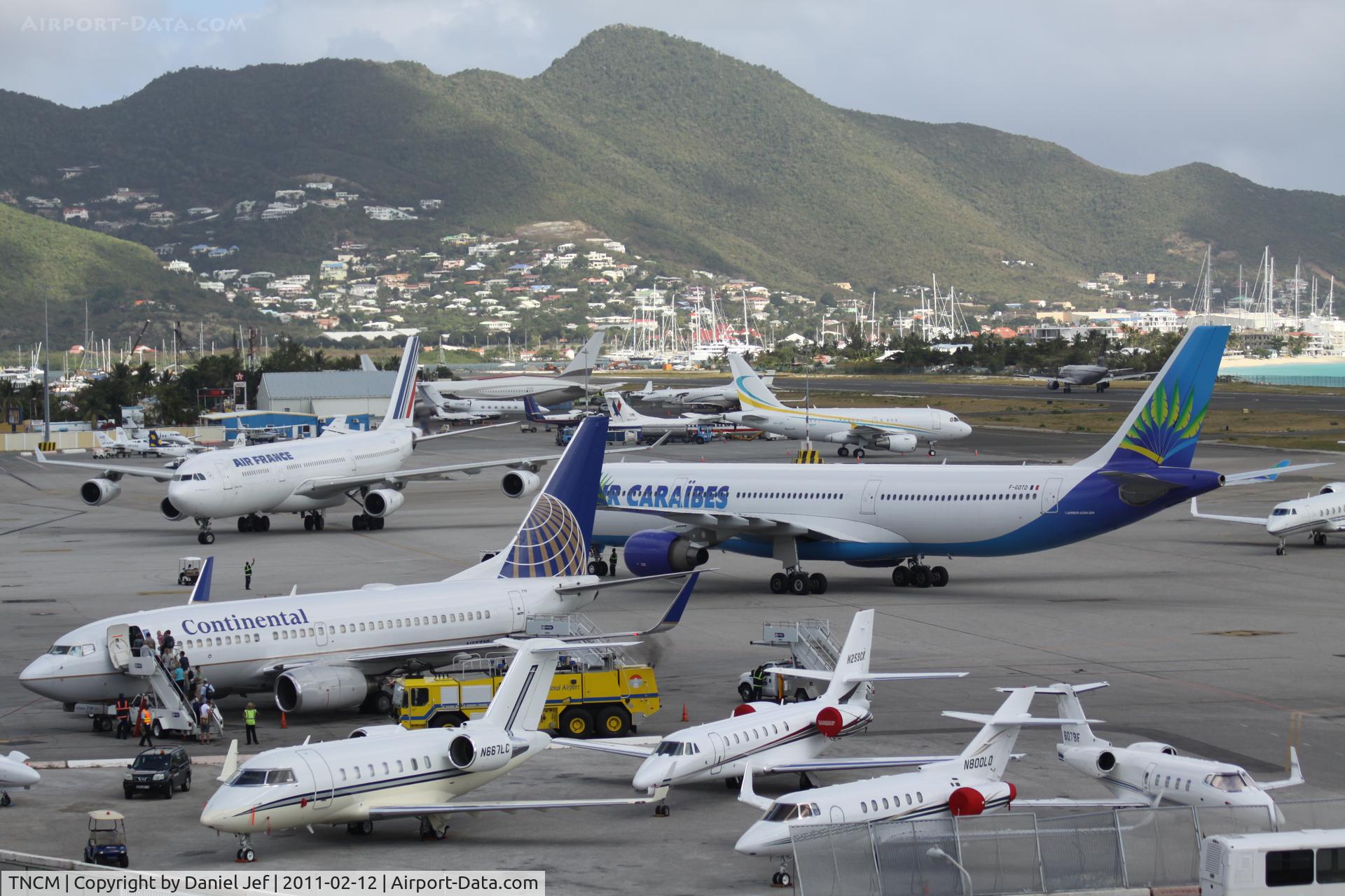 Princess Juliana International Airport, Philipsburg, Sint Maarten Netherlands Antilles (TNCM) - A next look at the tarmac at TNCM
