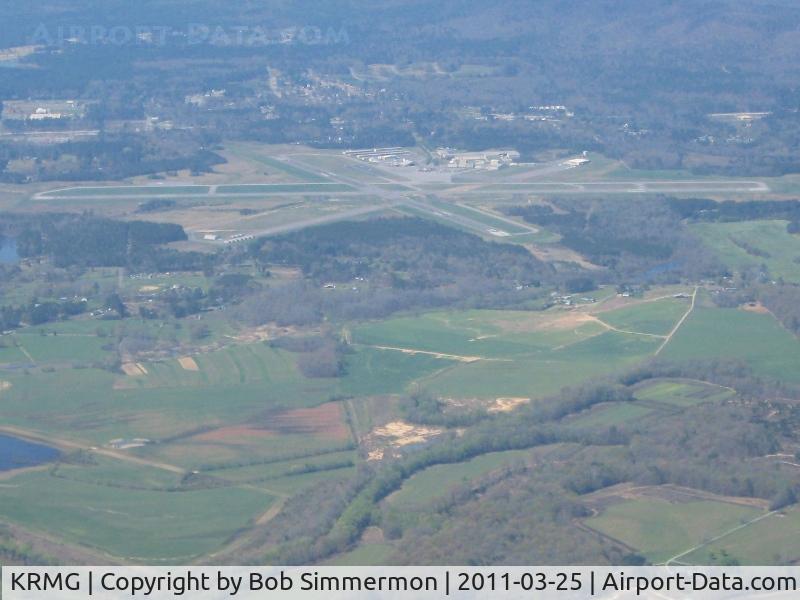 Richard B Russell Airport (RMG) - Looking east from 3000' and 10 mi.