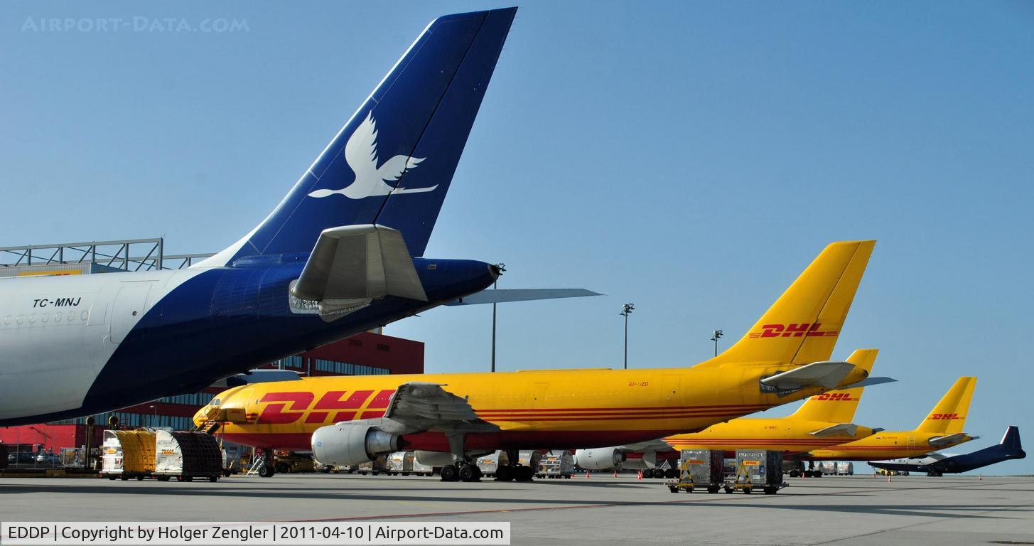 Leipzig/Halle Airport, Leipzig/Halle Germany (EDDP) - European meeting of parcel carriers: Turkey, Ireland, U.K., Russia and Ukraine united in sunday rest.