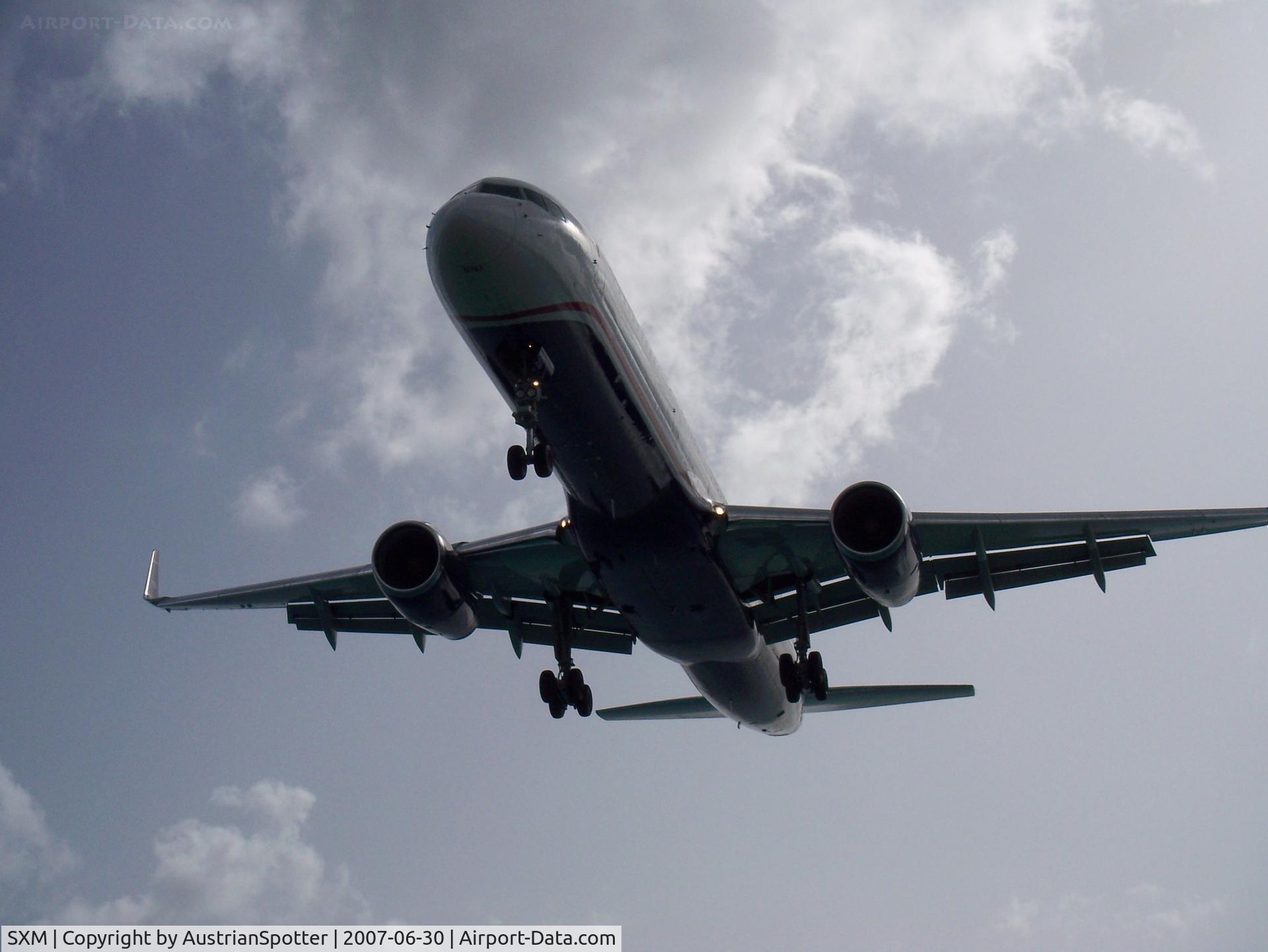 Princess Juliana International Airport, Philipsburg, Sint Maarten Netherlands Antilles (SXM) - US Airways