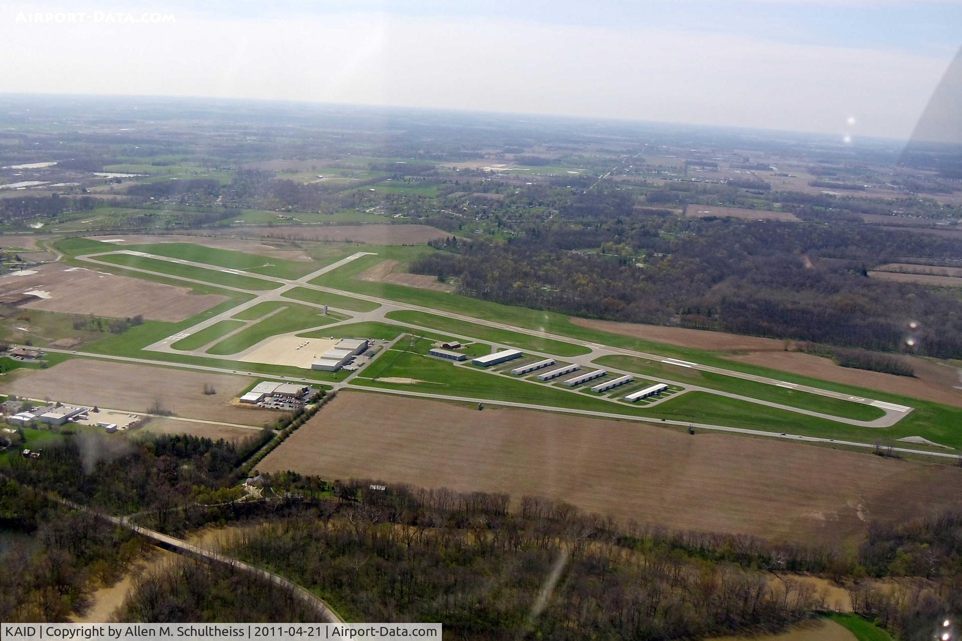 Anderson Muni-darlington Field Airport (AID) - Anderson Municipal Airport (Darlington Field), Anderson, Indiana, looking SSE