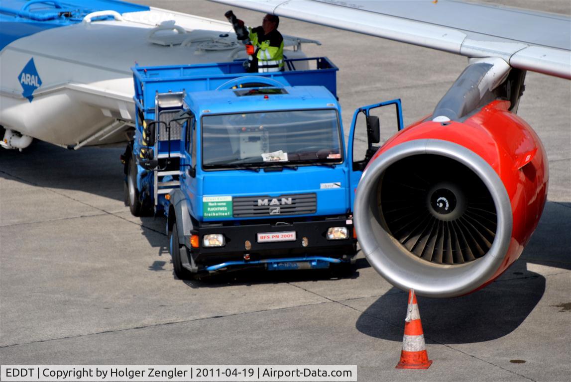 Tegel International Airport (closing in 2011), Berlin Germany (EDDT) - Fueling at TXL