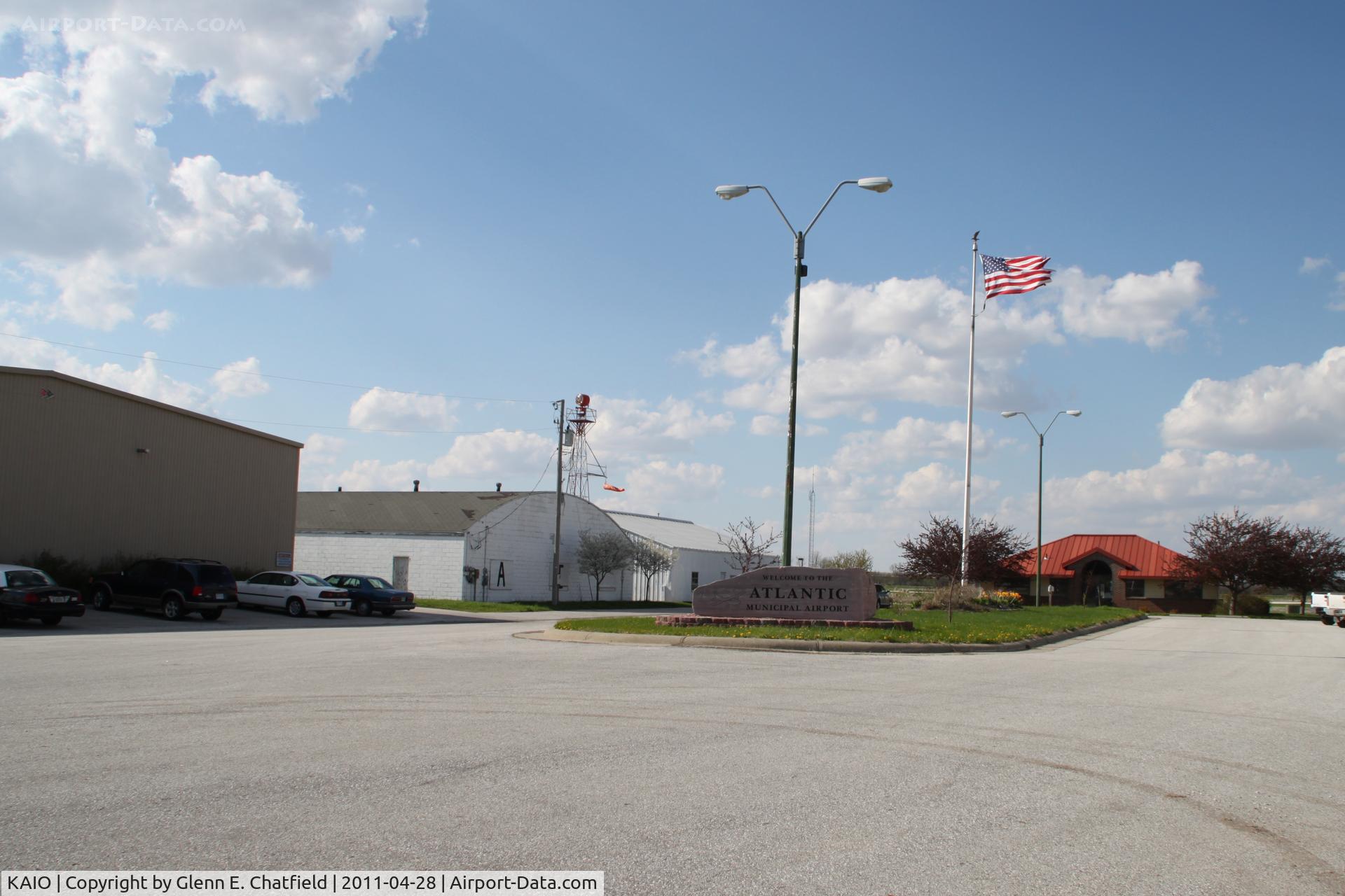 Atlantic Municipal Airport (AIO) - The parking lot and terminal