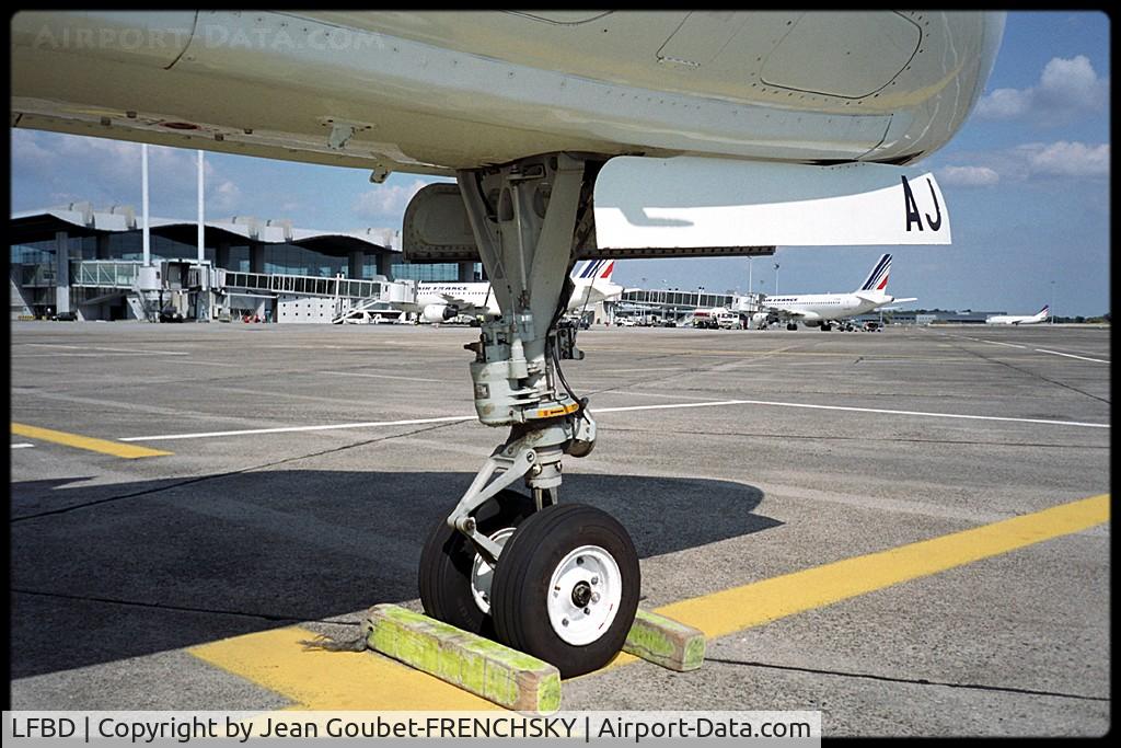 Bordeaux Airport, Merignac Airport France (LFBD) - Saab 2000 AirJet
