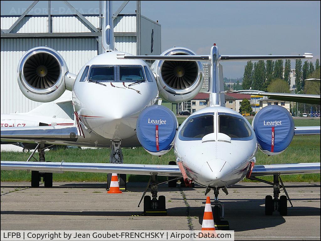 Paris Airport,  France (LFPB) - bizjets