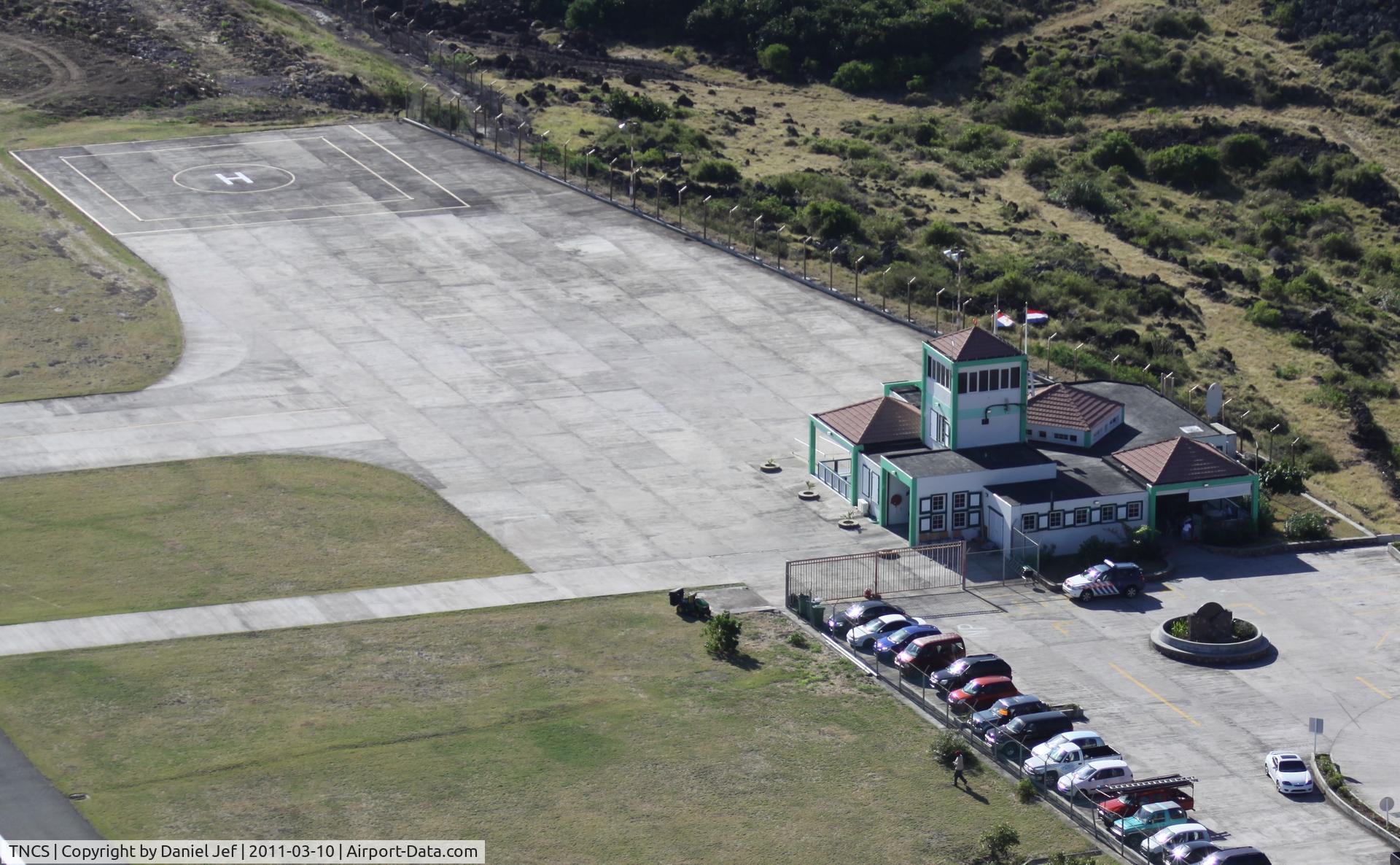 Juancho E. Yrausquin Airport, Saba Netherlands Antilles (TNCS) - The terminal at SABA