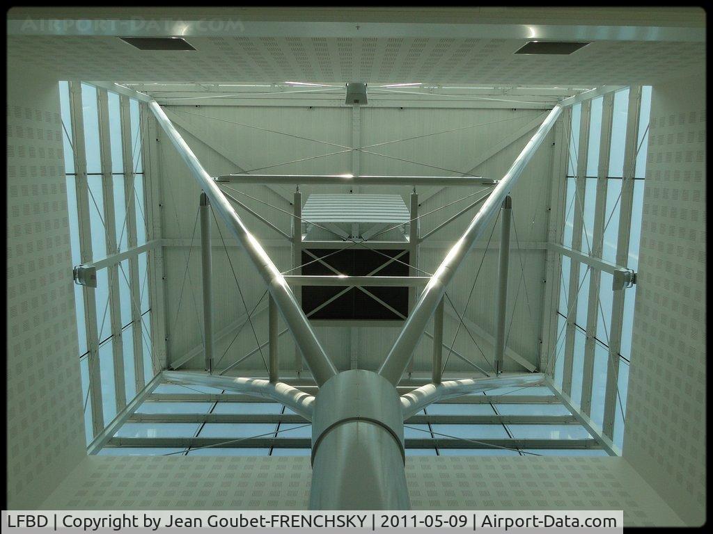 Bordeaux Airport, Merignac Airport France (LFBD) - hall A