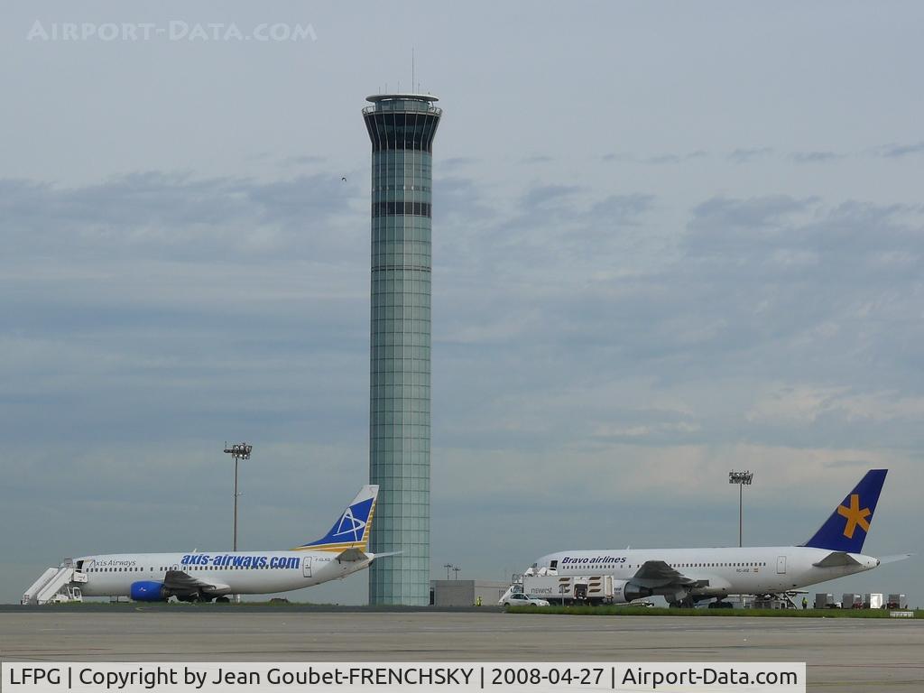 Paris Charles de Gaulle Airport (Roissy Airport), Paris France (LFPG) - ......