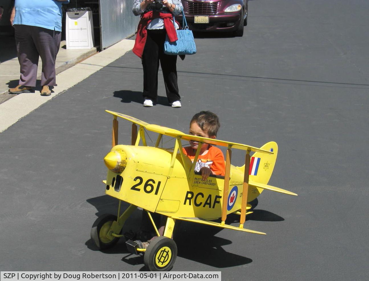 Santa Paula Airport (SZP) - Kiddie taxi practice at Pat Quinn's Museum Hangar ramp