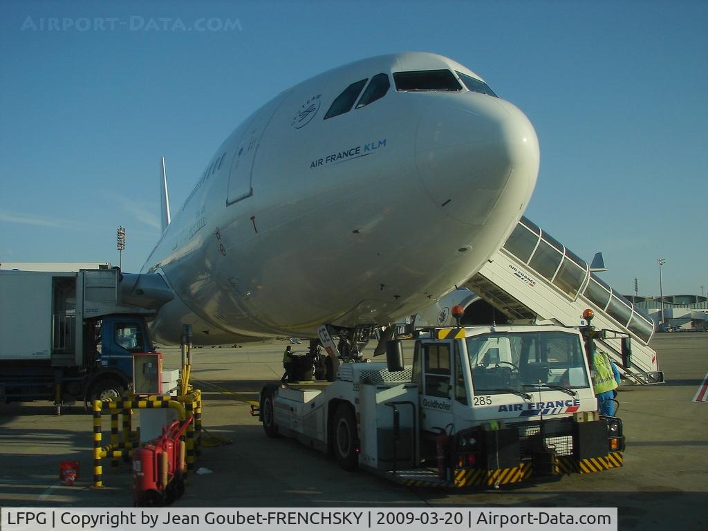 Paris Charles de Gaulle Airport (Roissy Airport), Paris France (LFPG) - AIR FRANCE to CAI