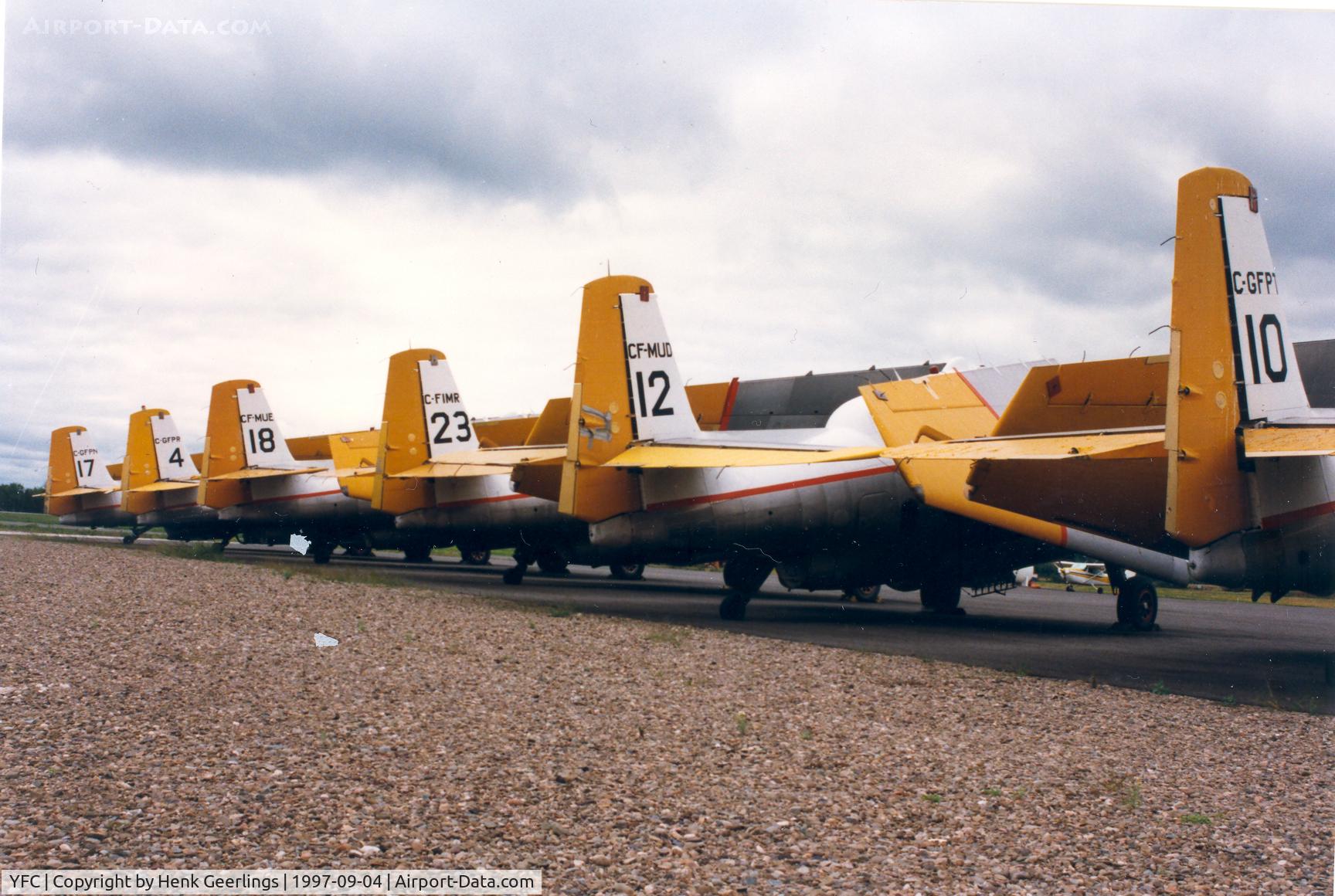 Greater Fredericton Airport (Fredericton International Airport), Fredericton, New Brunswick Canada (YFC) - Forest Protection Ltd , Fleet of Grumman TBM-3E Avenger's.
Nr 10 = C-GFPT , cn 53787