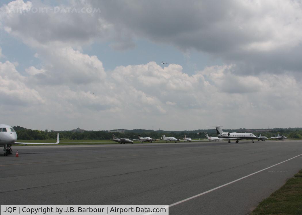 Concord Regional Airport (JQF) - The staff was outstanding, clean location too. To be a large AP like this, it was nice to feel at home.