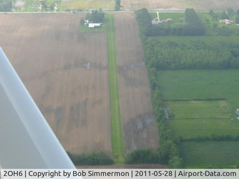 Leavelle Airstrip Airport (2OH6) - Looking south from 2500'