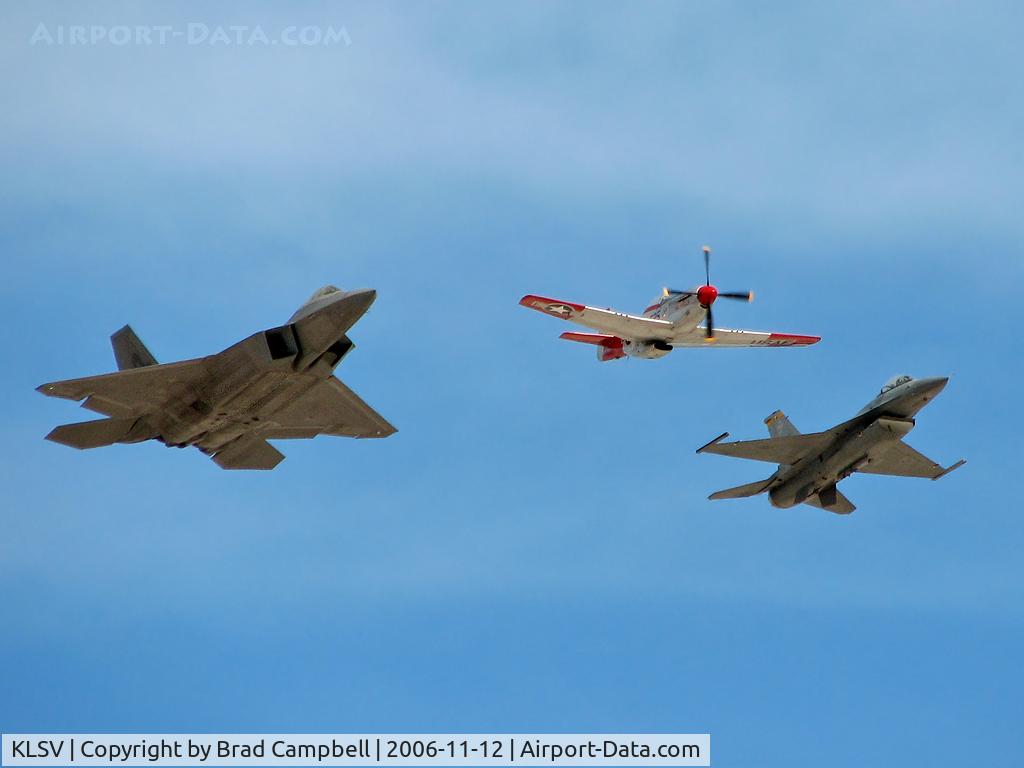 Nellis Afb Airport (LSV) - Aviation Nation - 2006