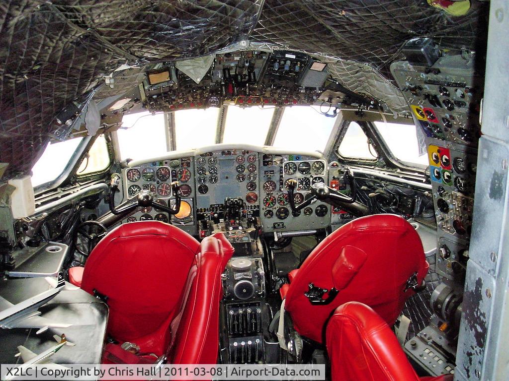 X2LC Airport - DH Comet 2 cockpit built at the same time as the two prototypes and used for structural tests, it was later converted to a simulator and is now fitted with Mk4 instruments. Now preserved at the de Havilland Aircraft Heritage Centre, London Colney
