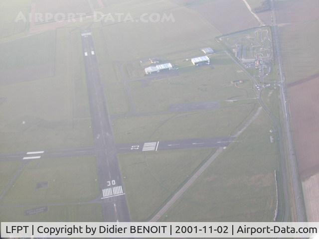 Pontoise Cormeilles-en-Vexin Airport, Pontoise France (LFPT) - Verticale PONTOISE