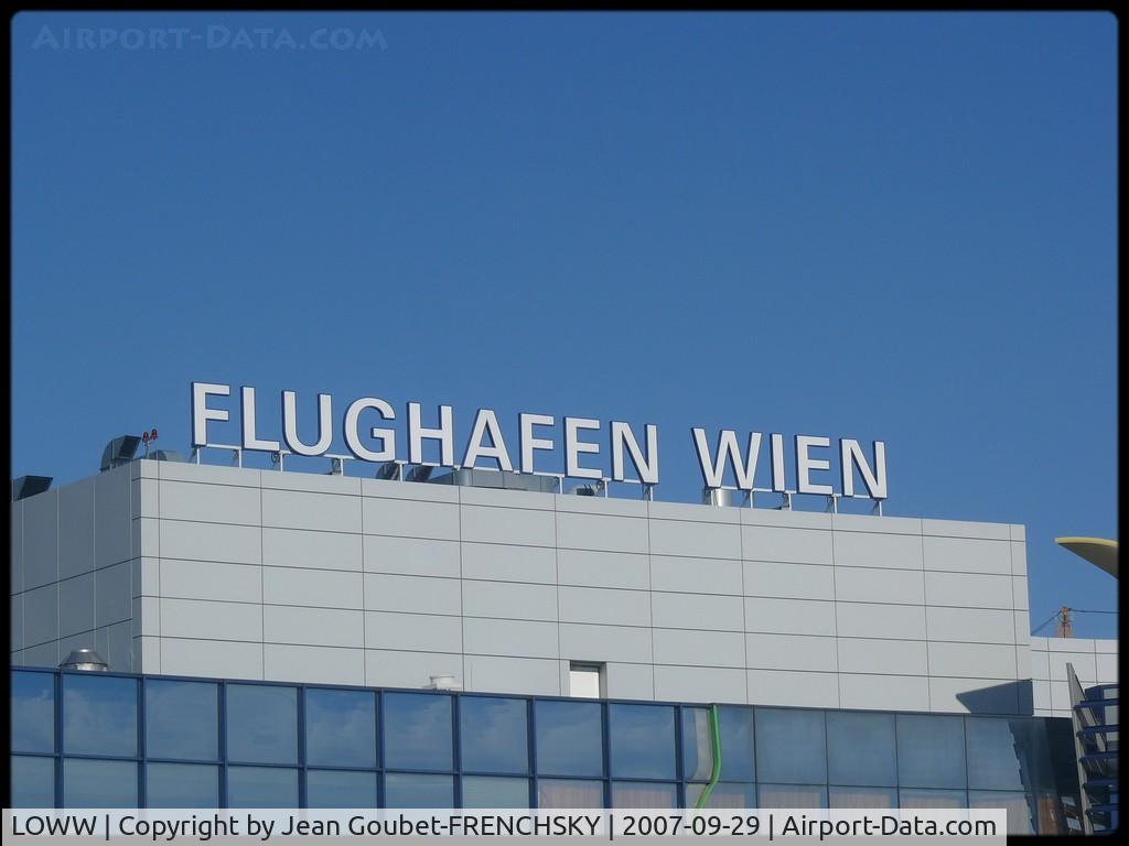 Vienna International Airport, Vienna Austria (LOWW) - flughafen Wien