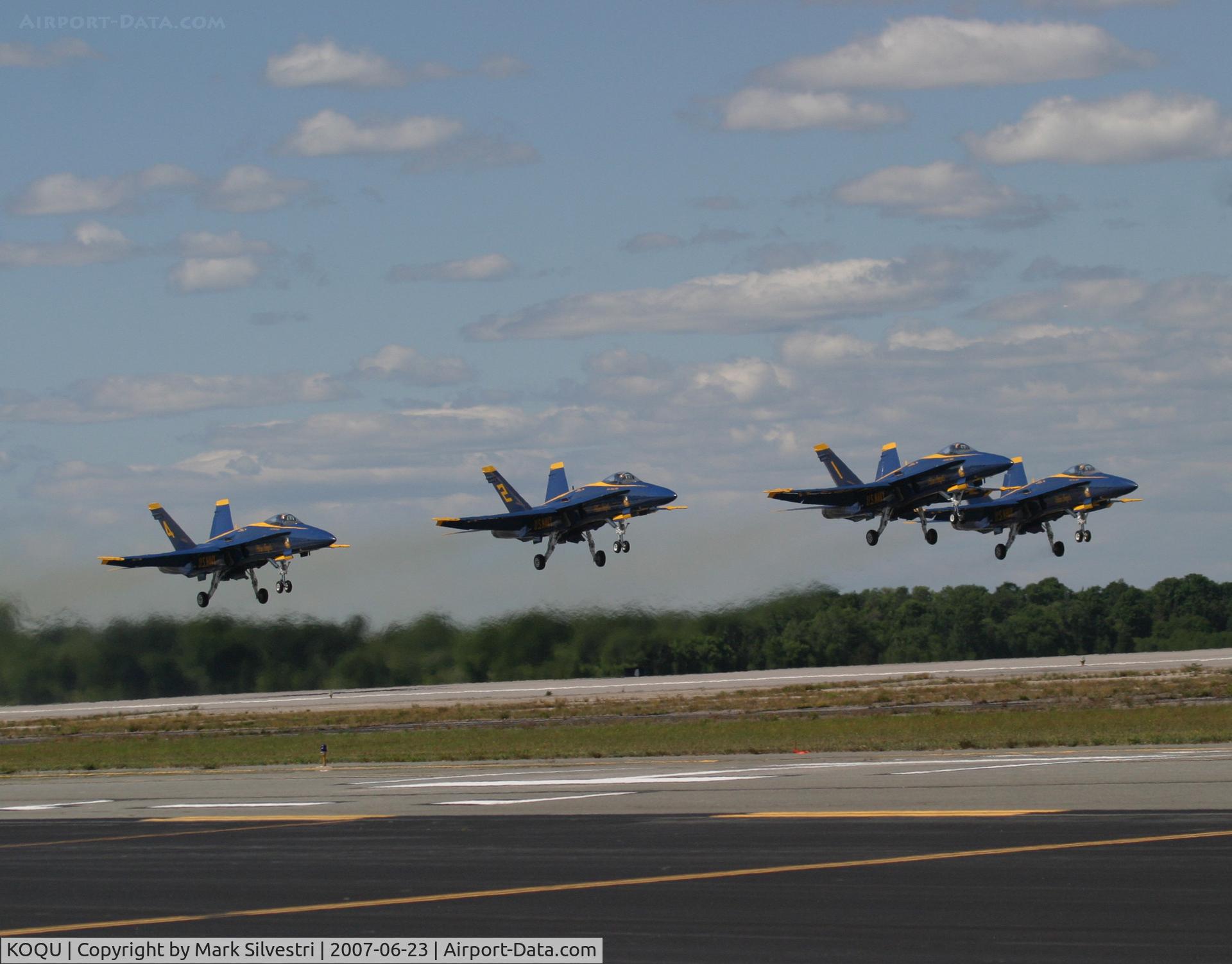 Quonset State Airport (OQU) - Quonset Point, RI 2007