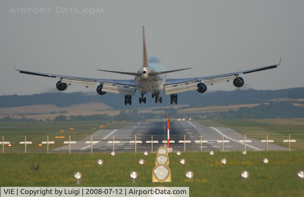Vienna International Airport, Vienna Austria (VIE) - Asiana Cargo