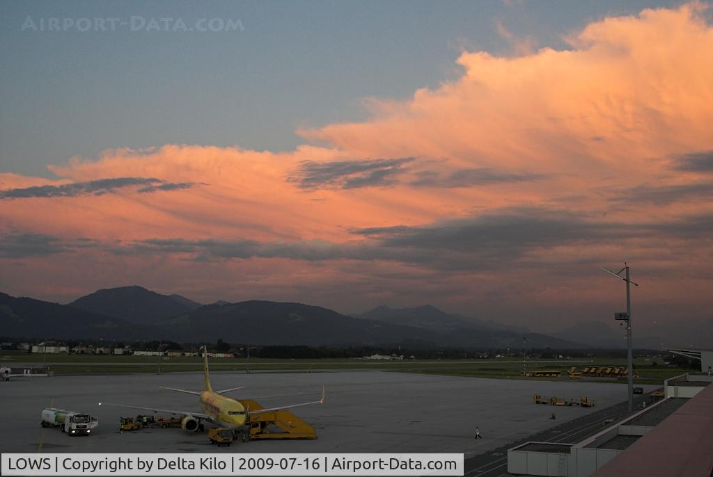 Salzburg Airport, Salzburg Austria (LOWS) - HLX [X3] TUIfly