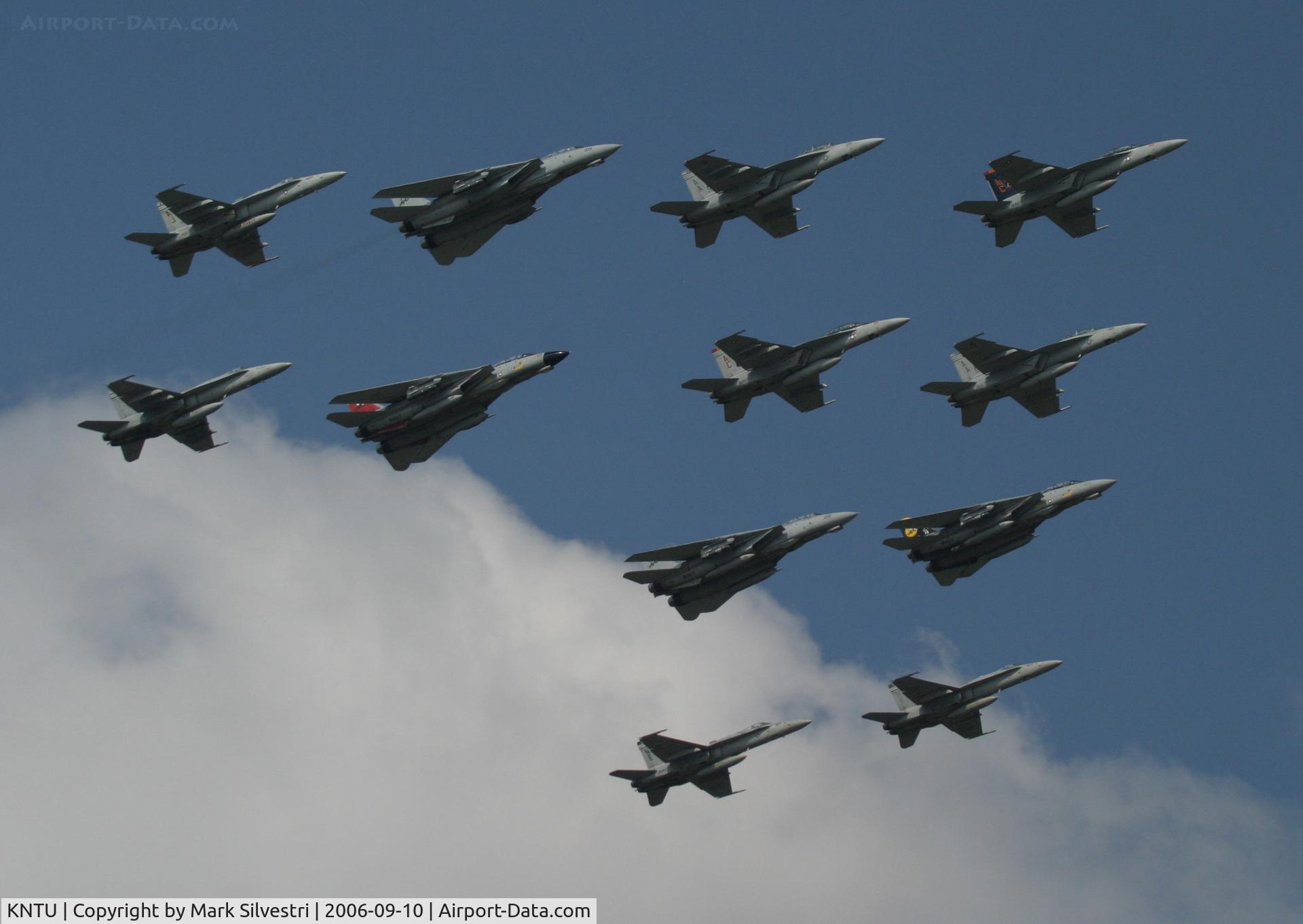 Oceana Nas /apollo Soucek Field/ Airport (NTU) - Oceana NAS 2006