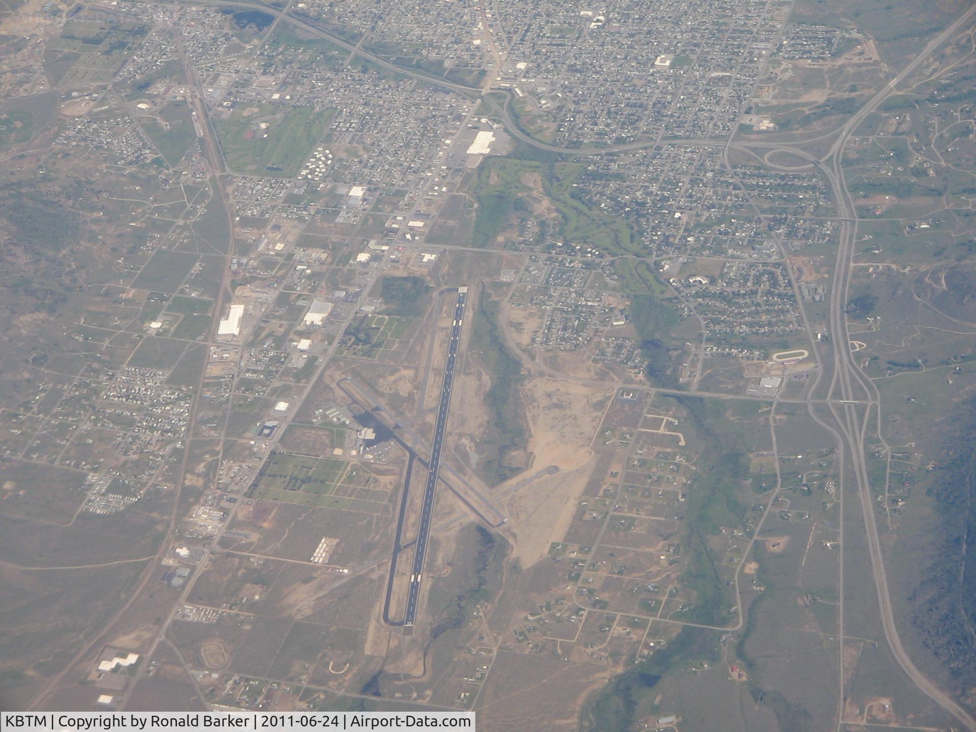 Bert Mooney Airport (BTM) - Bert Mooney Airport from FL 350