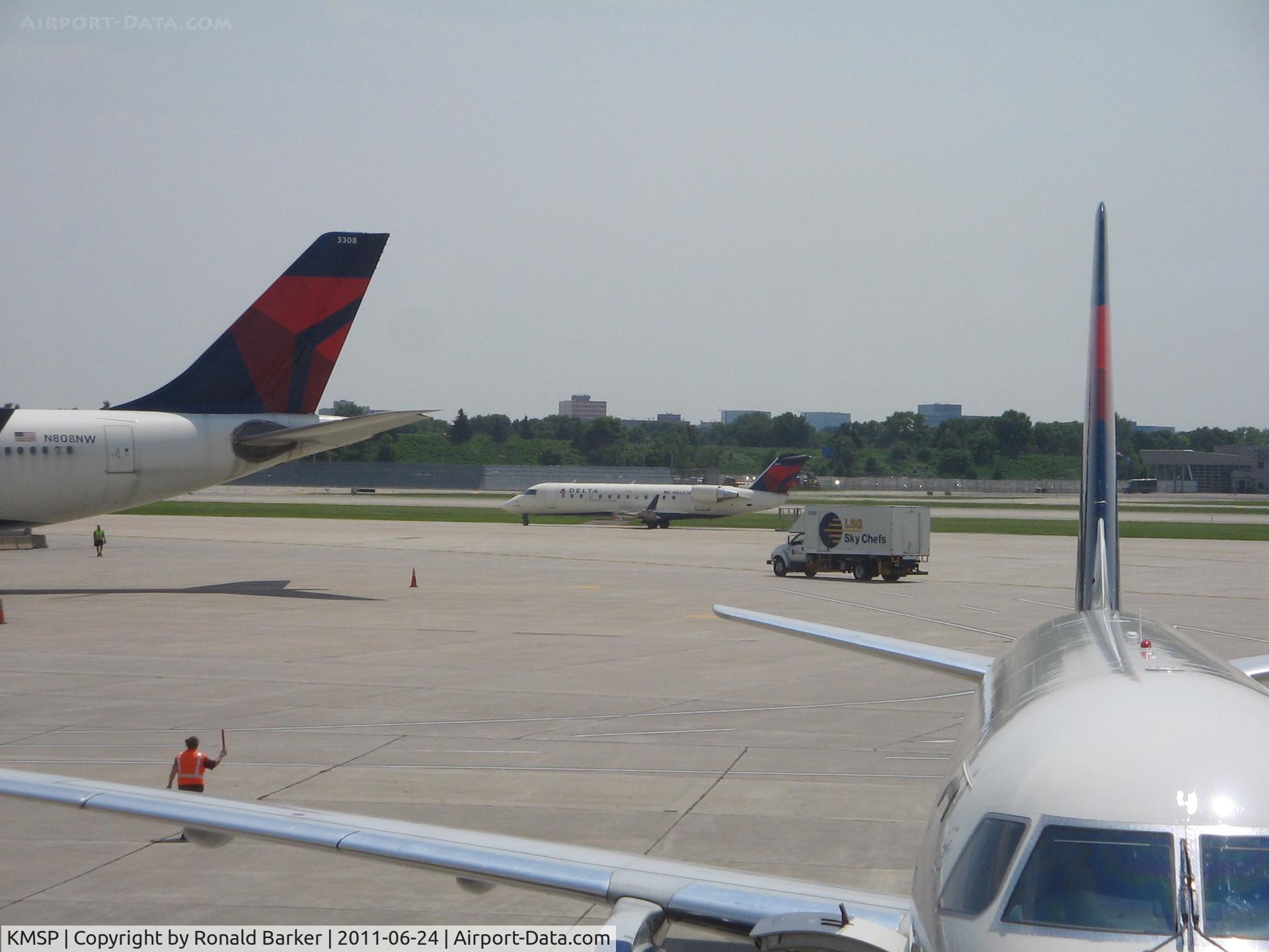 Minneapolis-st Paul Intl/wold-chamberlain Airport (MSP) - Delta at MSP