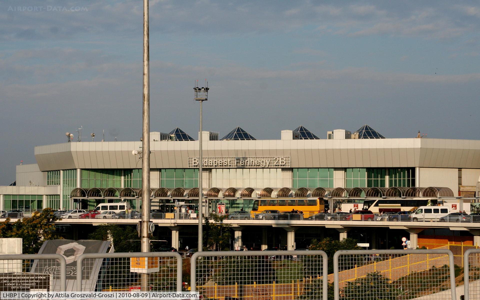 Budapest Ferihegy International Airport, Budapest Hungary (LHBP) - Budapest Internationale Airport, Ferihegy II.B Terminal