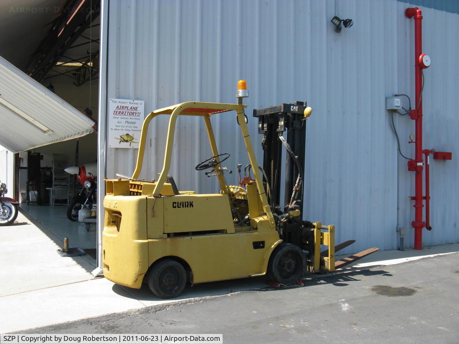 Santa Paula Airport (SZP) - Clark Fork Lift