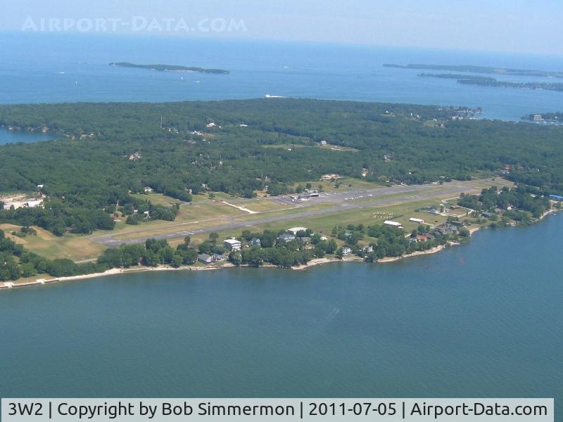 Put In Bay Airport (3W2) - Looking NW on L downwind for 21.