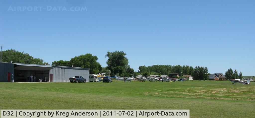 Starbuck Municipal Airport (D32) - The overnight campers at the 2011 Starbuck Fly-in.
