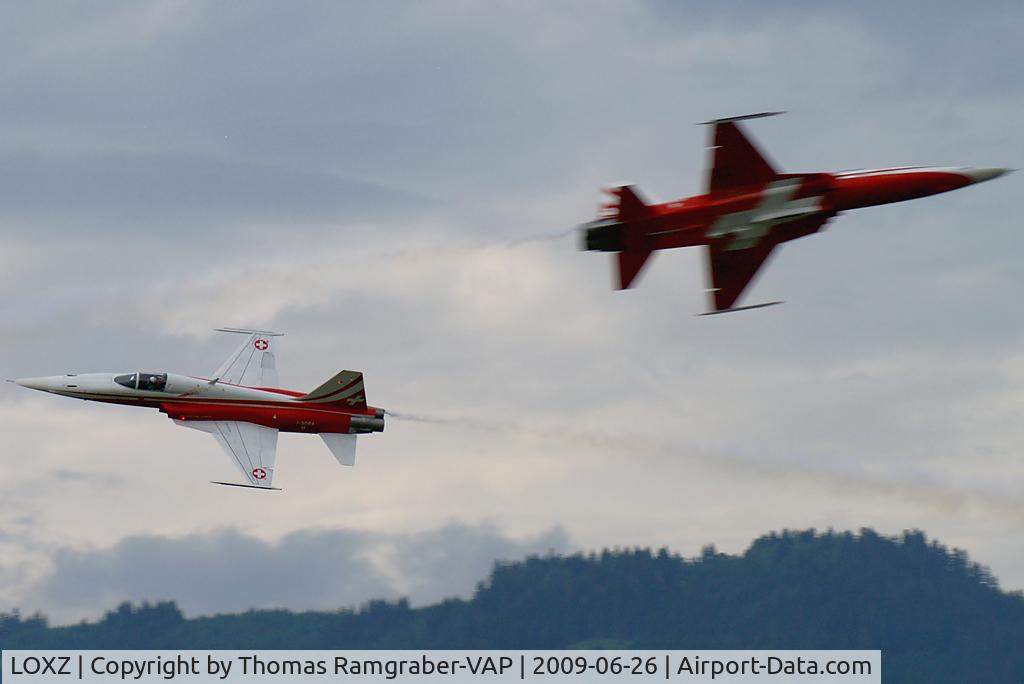 LOXZ Airport - Switzerland - Air Force Northrop F5 Tiger