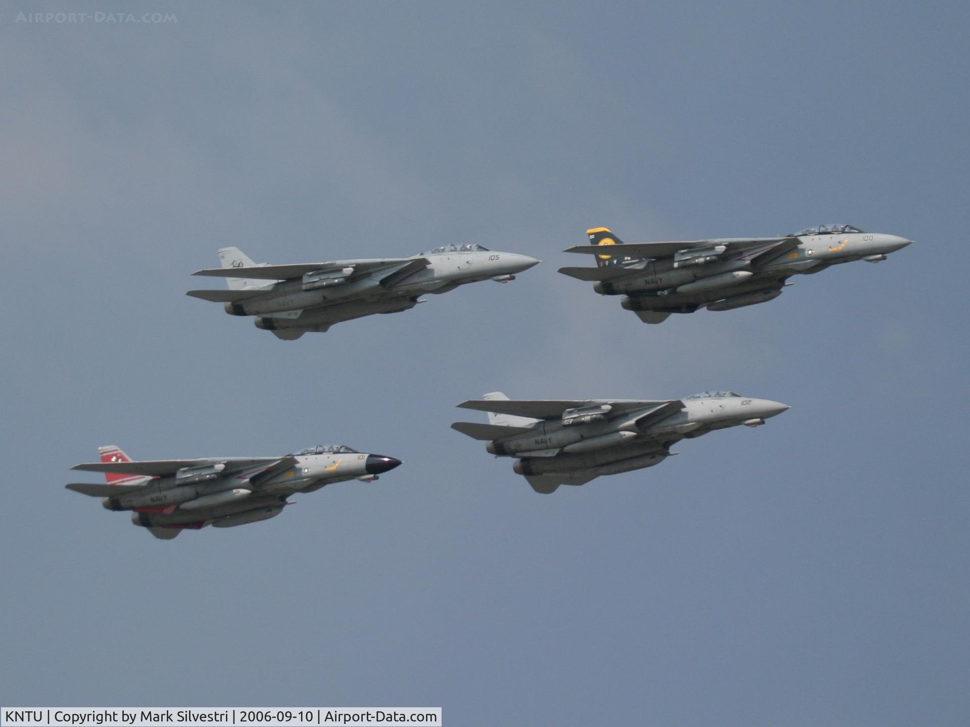 Oceana Nas /apollo Soucek Field/ Airport (NTU) - Oceana NAS 2006
