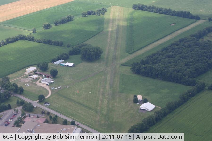 Wynkoop Airport (6G4) - Looking SW down RWY 24