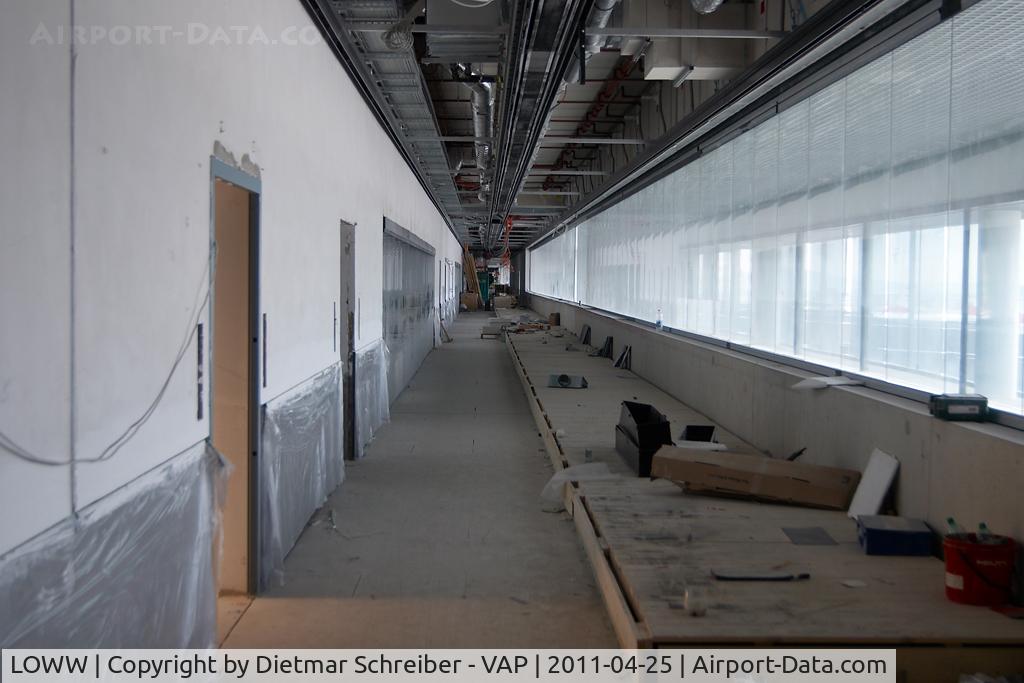 Vienna International Airport, Vienna Austria (LOWW) - Terminal Skylink