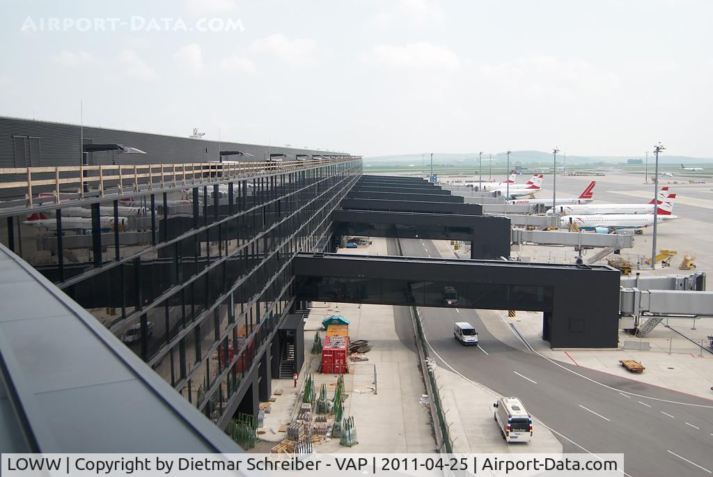 Vienna International Airport, Vienna Austria (LOWW) - Terminal Skylink