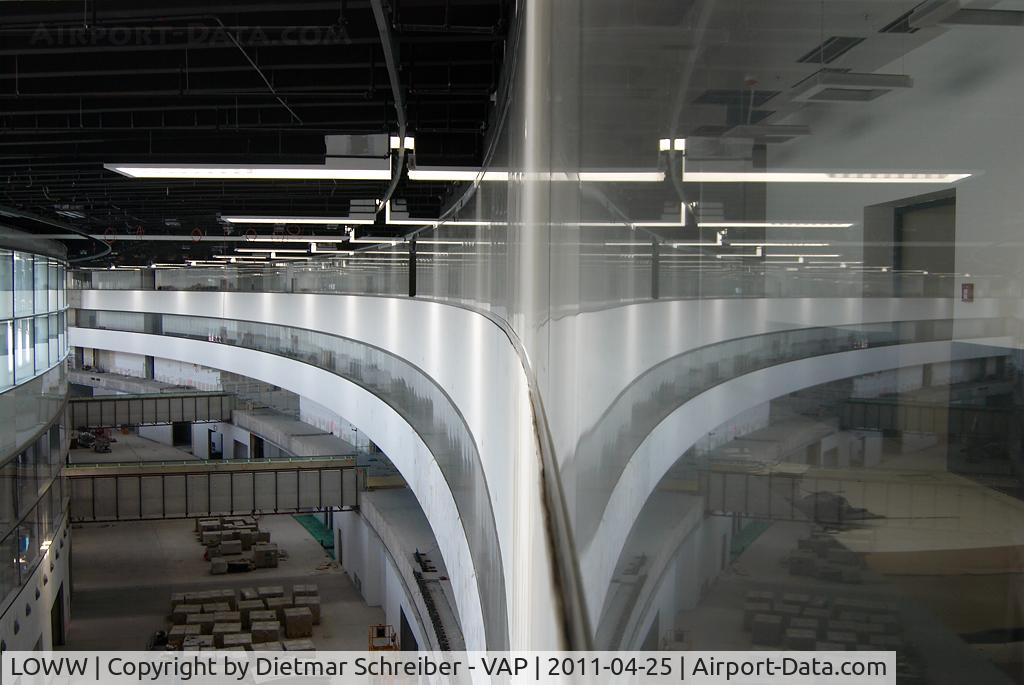 Vienna International Airport, Vienna Austria (LOWW) - Terminal Skylink