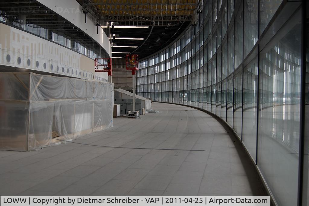 Vienna International Airport, Vienna Austria (LOWW) - Terminal Skylink