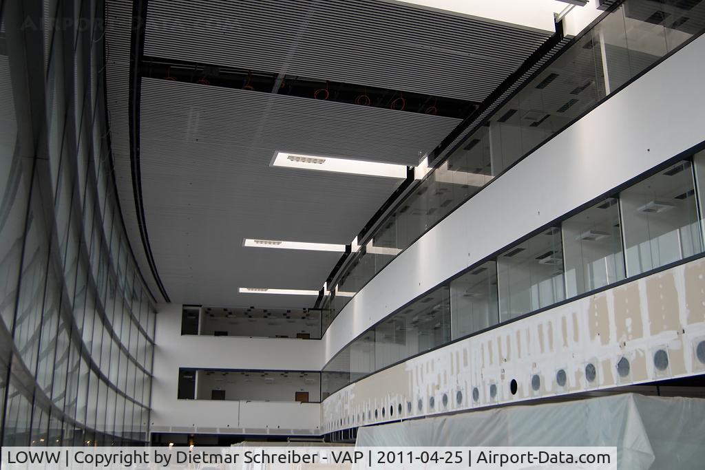 Vienna International Airport, Vienna Austria (LOWW) - Terminal Skylink