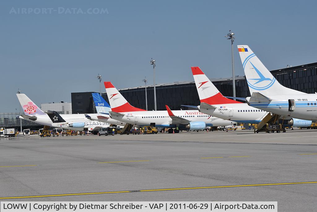 Vienna International Airport, Vienna Austria (LOWW) - Terminal Skylink