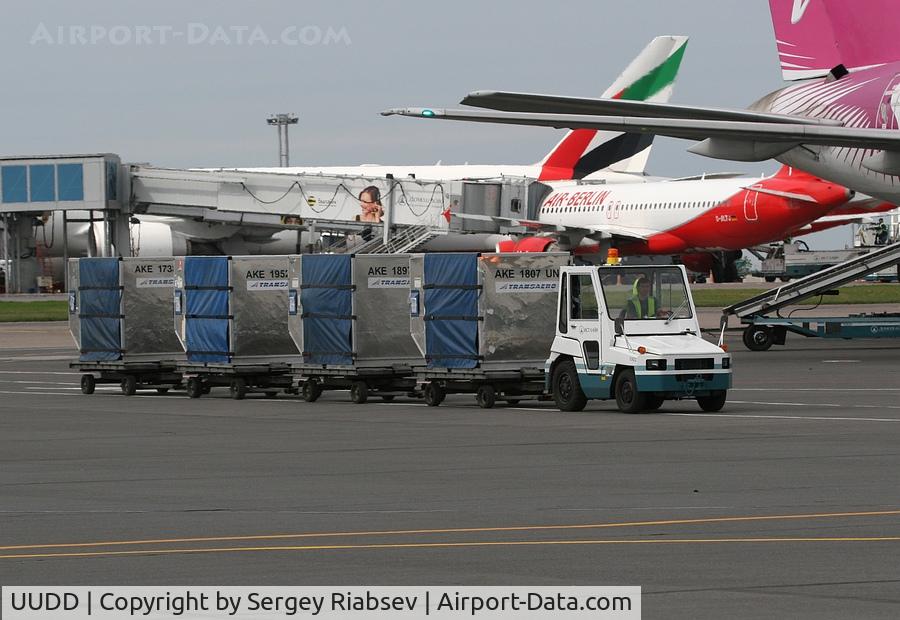 Domodedovo International Airport, Moscow, Russia Russian Federation (UUDD) - DME Traffic