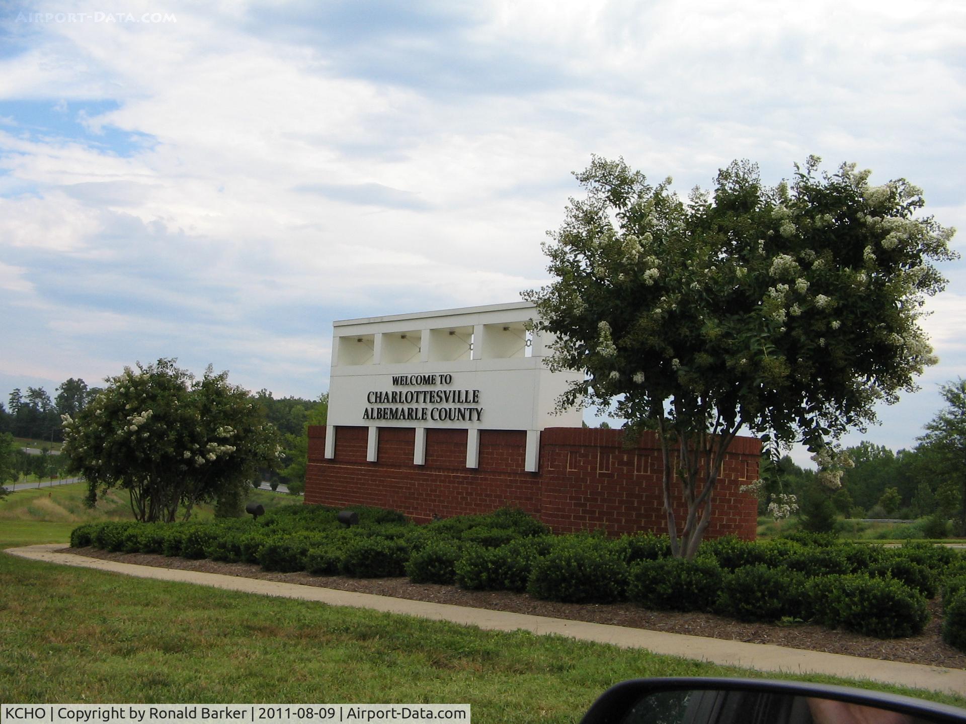Charlottesville-albemarle Airport (CHO) - CHO Welcome sign